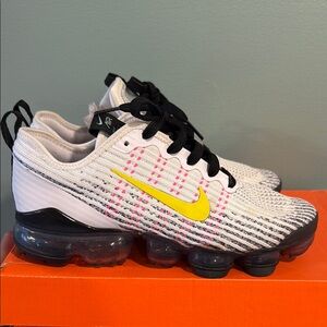 Nike Kids White and Yellow Sneakers